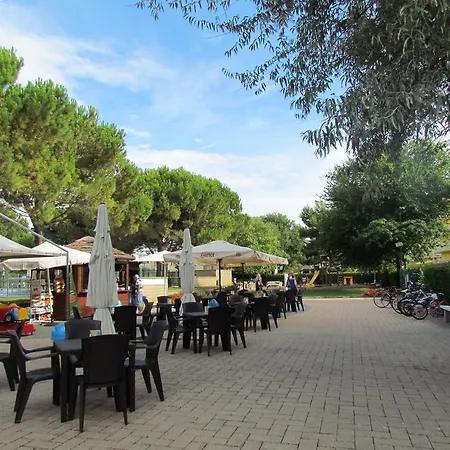 Valbella Aparthotel 3*