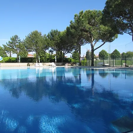 Valbella Aparthotel 3*