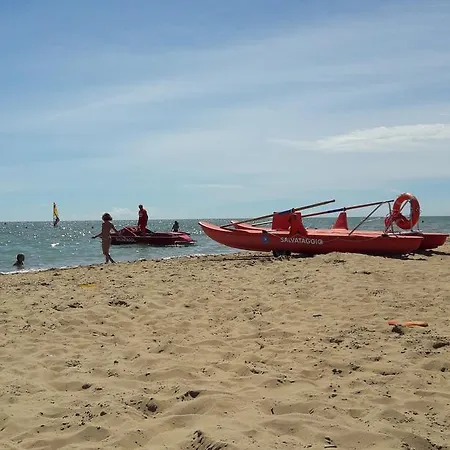 Aparthotel Valbella Bibione