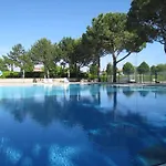 Valbella Lägenhetshotell 3*