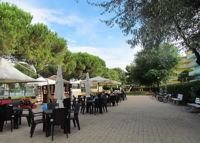 Valbella Aparthotel 3*